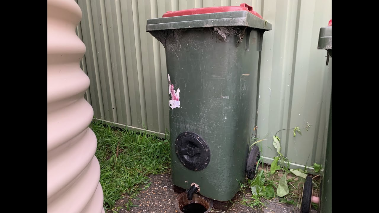 DIY worm farm / bin small Wollongong garden