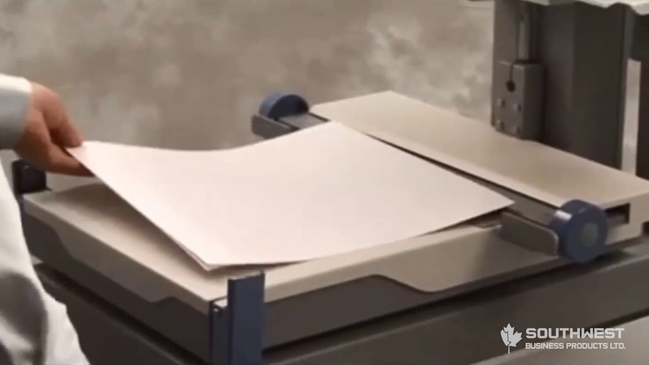 Fastbind FotoMount F32 Workstation making a Photo Album