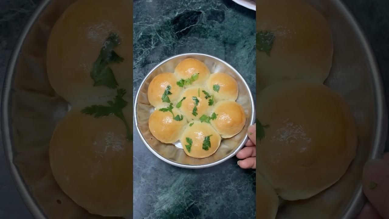 Bina oven k ghar pe bnae pav😃cooker me pav recipe😋😍 #recipe #pav #food #shorts