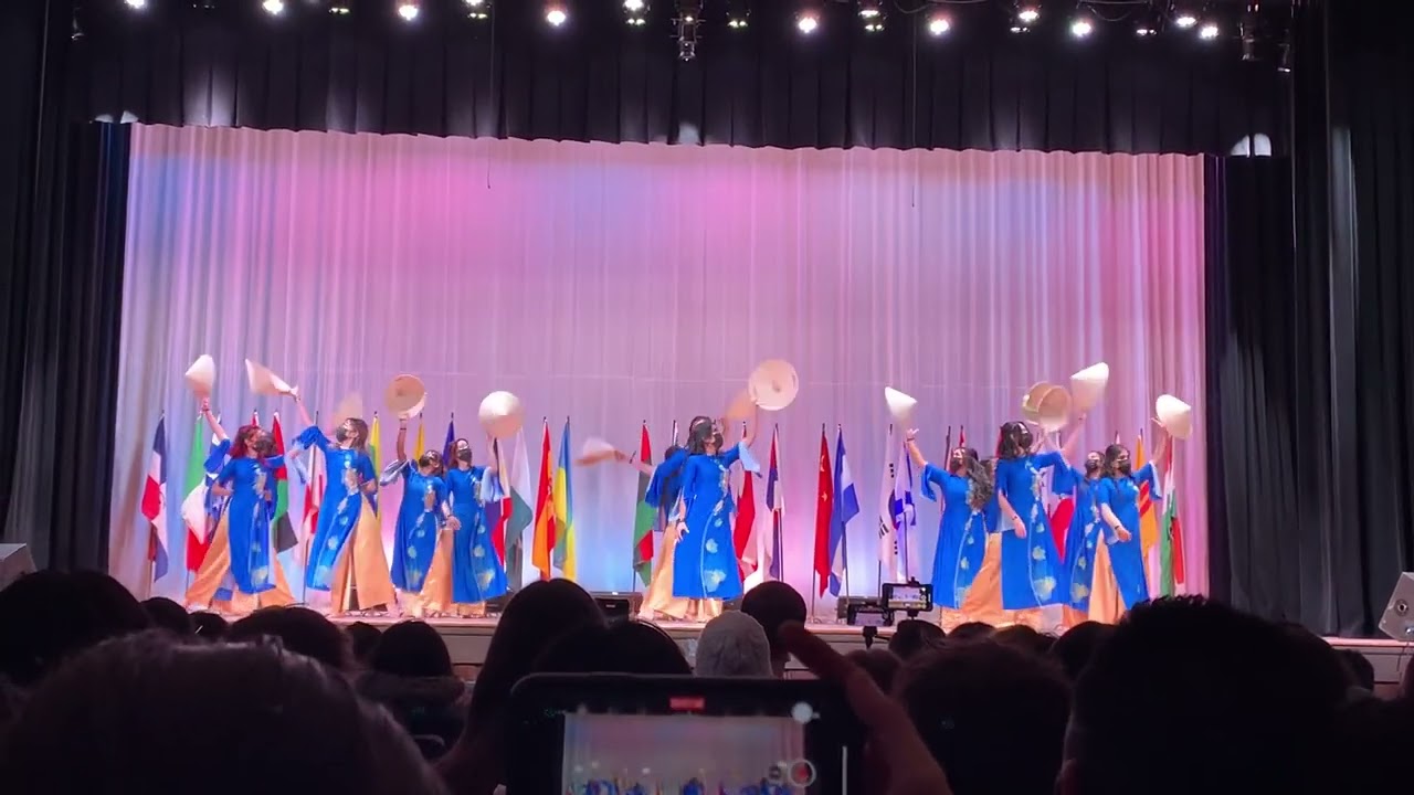 Lane Tech I-Nights 2022 ~ Vietnamese Club