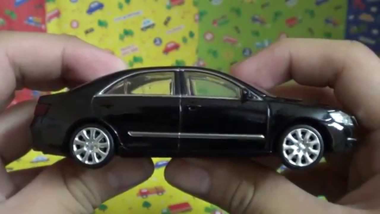 Rastar Diecast 1/43 Scale Toyota Camry