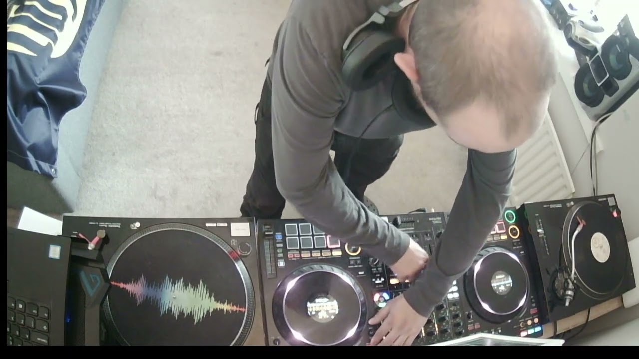 1.5 hour live stream set hard house and hard trance 25/10/25
