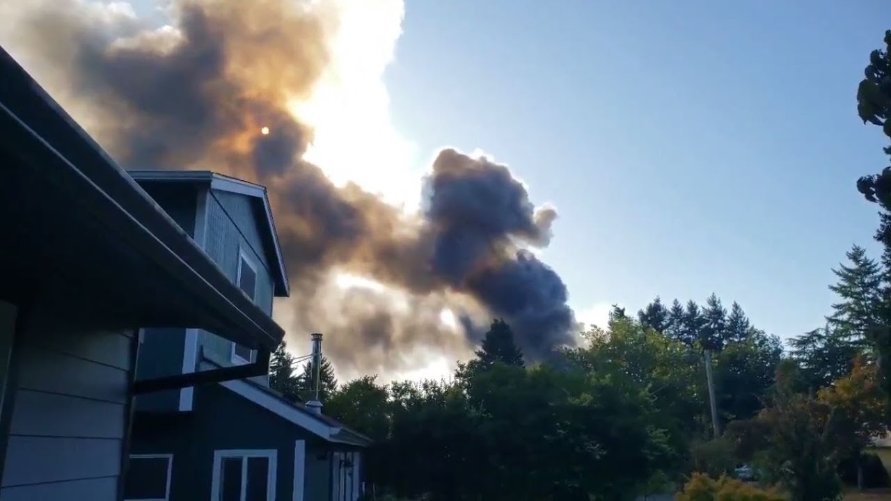 Crews responding to large NE Portland fire