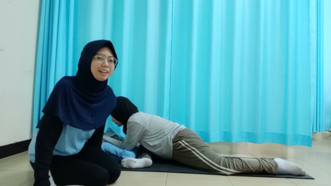 Yoga Ibu Hamil Kel 15, Mahasiswa Poltekkes Jakarta I Jurusan Kebidanan