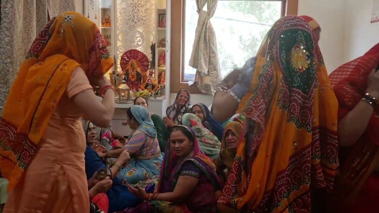 ll मेरी खो गयी छोटी नन्द कुम्भ के मेले मैं ll