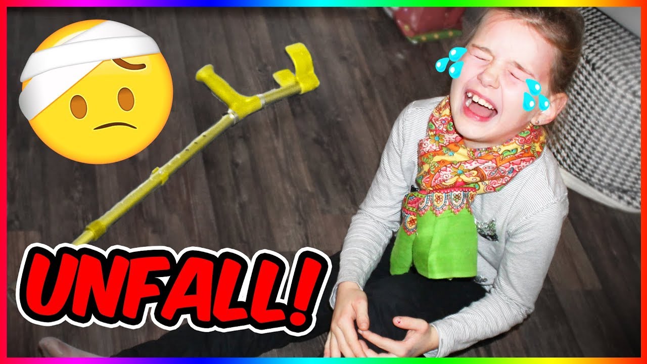 BEIN GEBROCHEN?!😨  Lulu PRANKT Mama! Lulu & Leon - Family and Fun