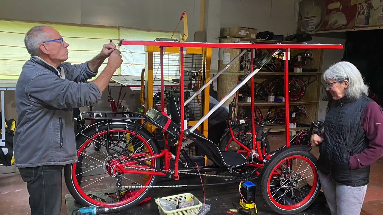 vélo solaire en kit   réalisé en 72 Heures www.liberte-cyclo-solaire.fr