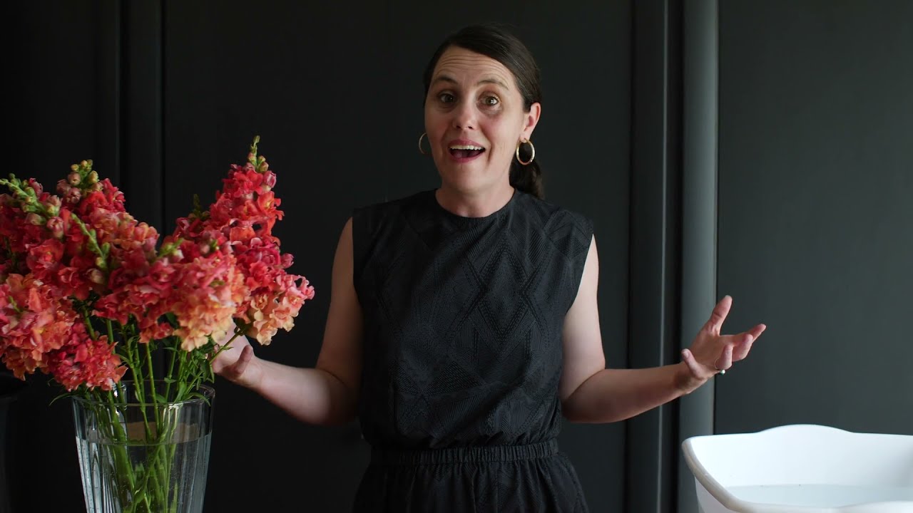 How to Process & Hydrate Fresh Flowers
