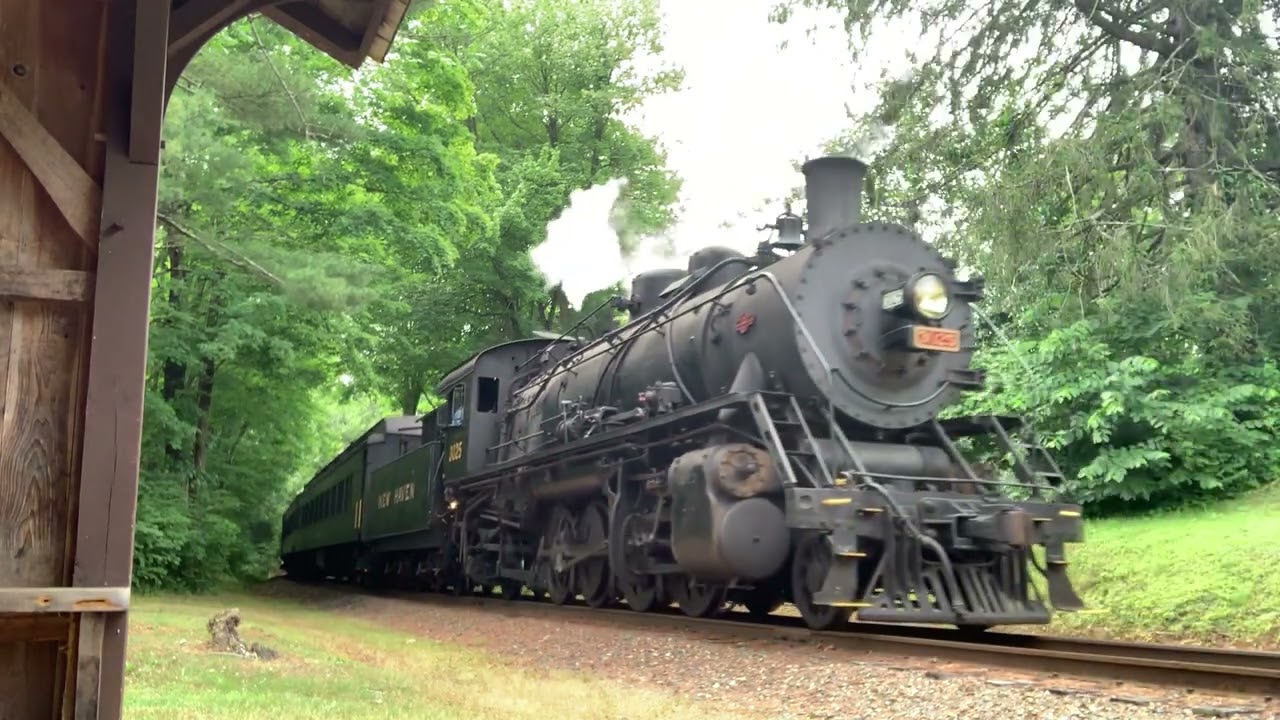 New Haven #3025 - Summer Steam in Connecticut *Caught the Caboose!*
