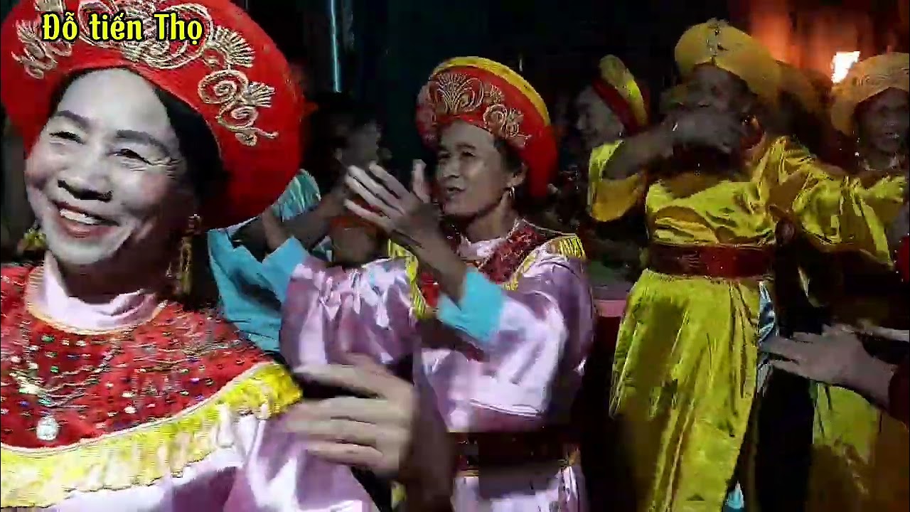Buổi tối giao lưu văn nghệ tại sân đình thôn hoàng Phú xã vĩnh an 