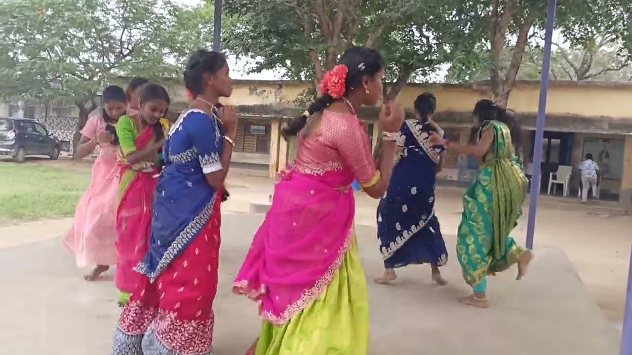 సంక్రాంతి సంబరాలు ZPHS VADLA MOPUR