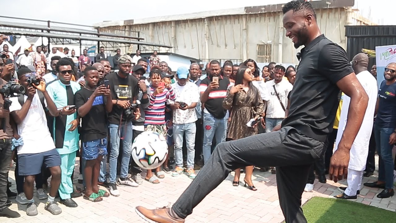 Mikel Obi Show Off Amazing Skills