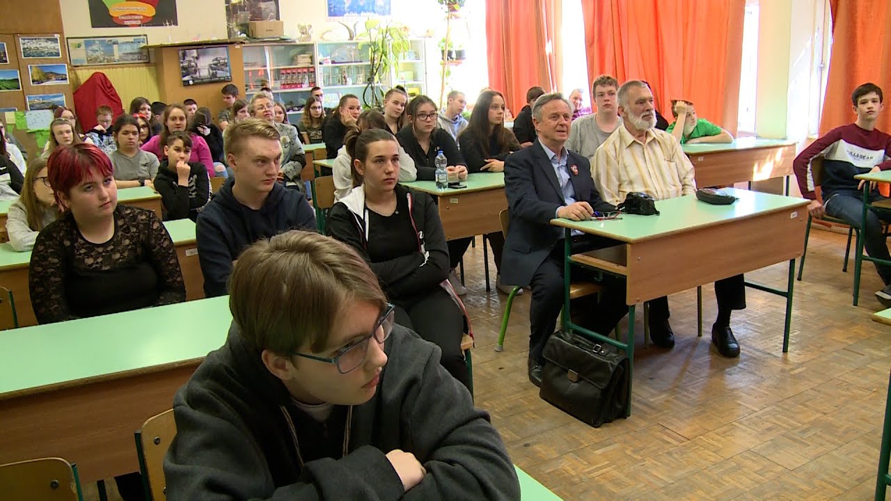 Könyvbemutató a Vasváriban