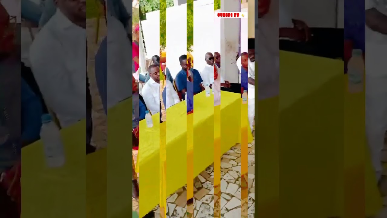 ZEBAILLY lors d'une rencontre des artistes de loh-djiboua avec Arthur prince dally