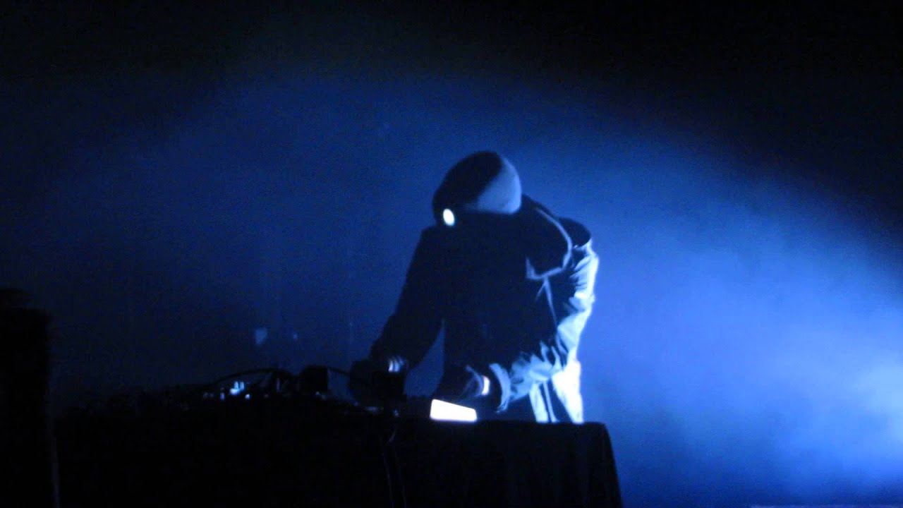 DANGER - 4h30 (Live Paris Nouveau Casino 2014)