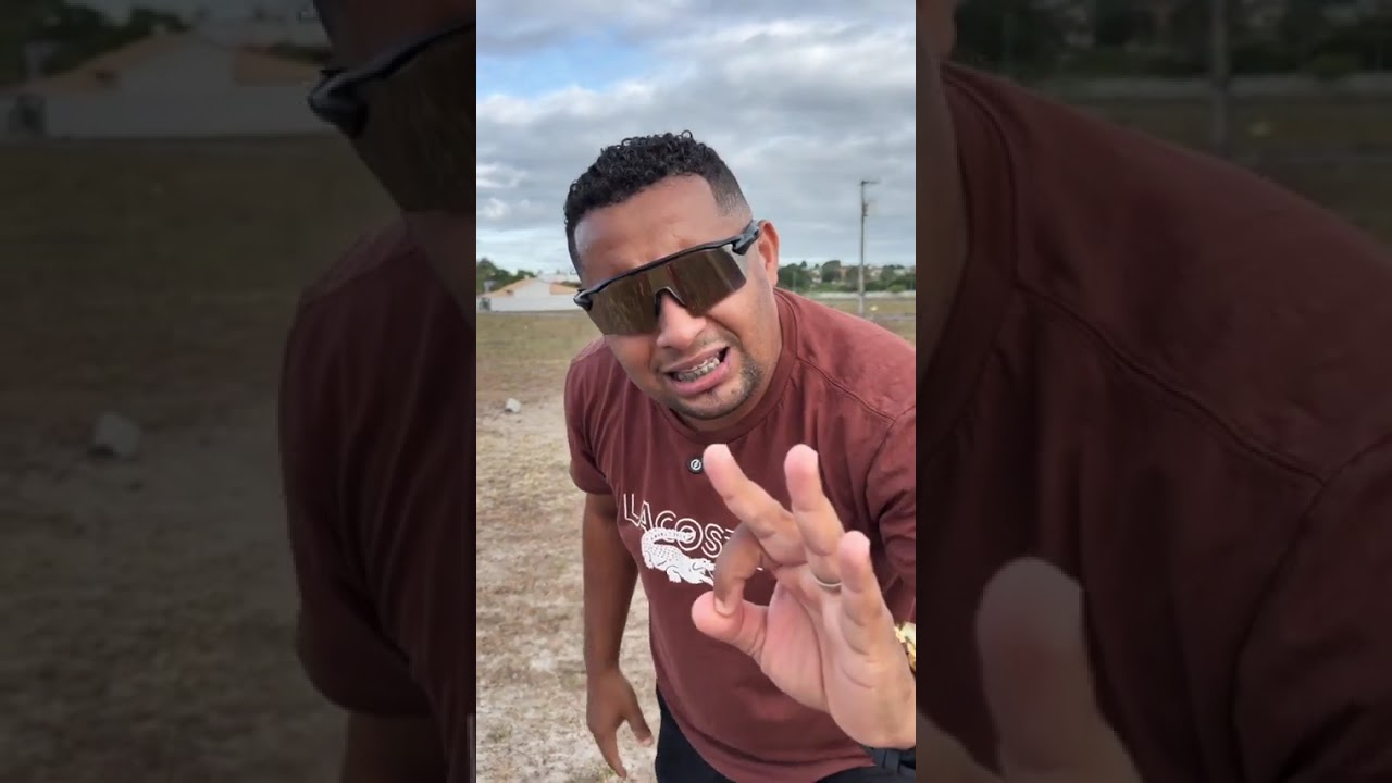 UM CASAL VAI CHAMAR A POLÍCIA!￼