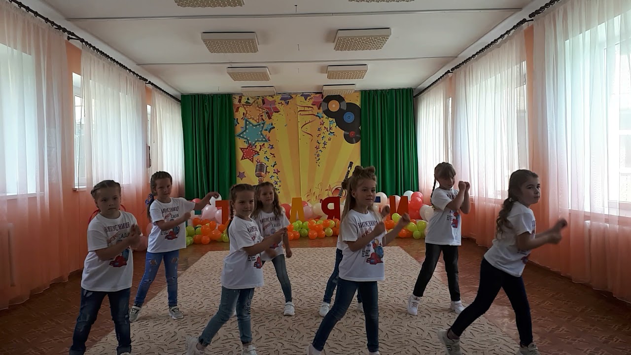 Танец девочек 