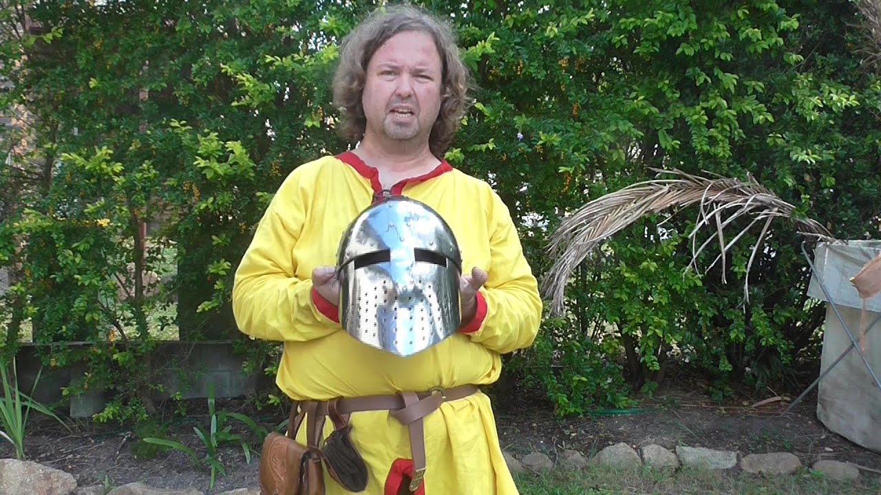 Review Paladin Spangen Helm (Medieval Fight Club)
