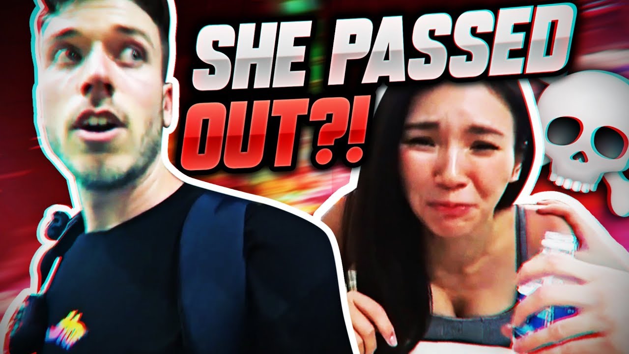 SHE PASSED OUT ON THE RIDE?! | SINGAPORE
