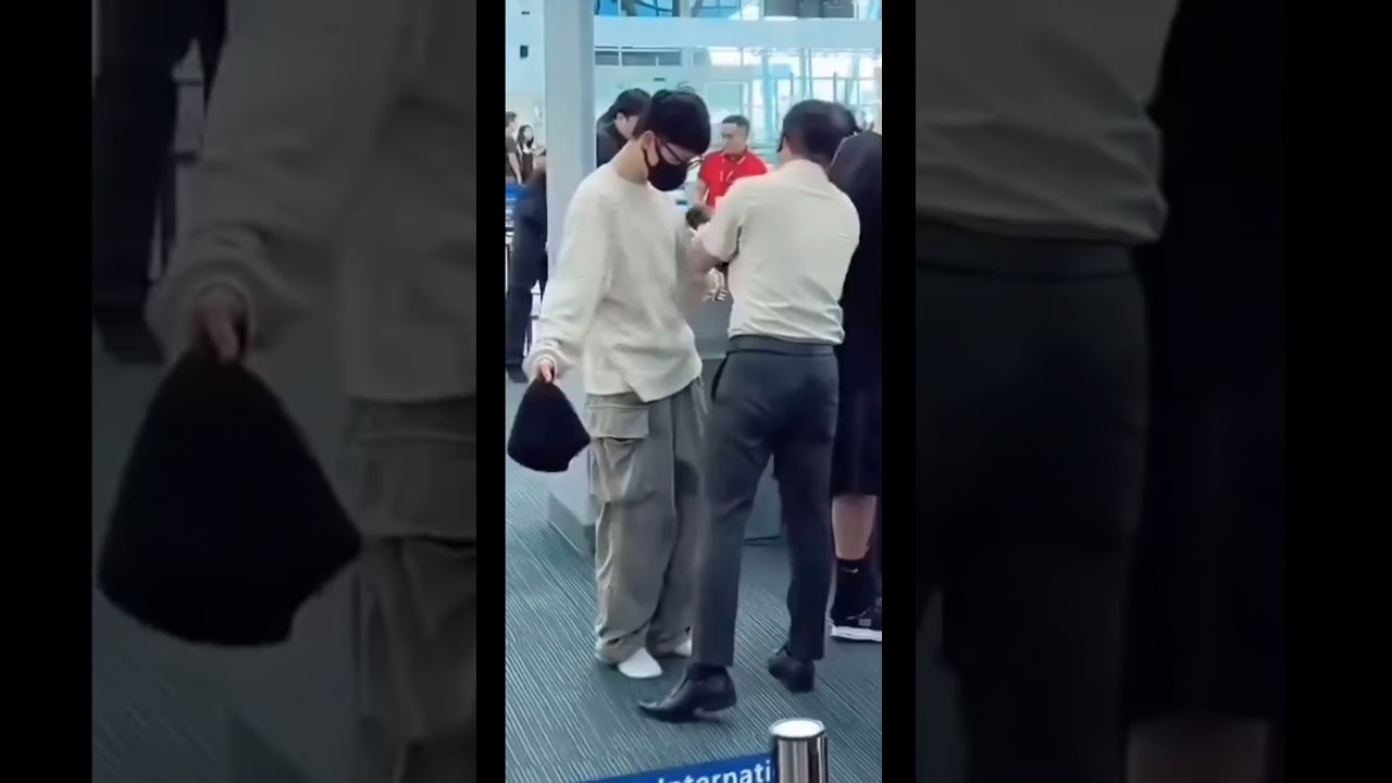 JIMIN At the Airport 😍 