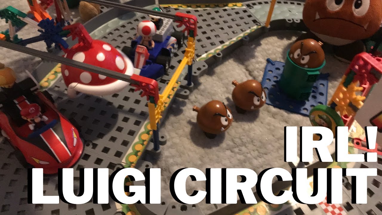 GCN Luigi Circuit in Real Life! Mario Kart K'nex