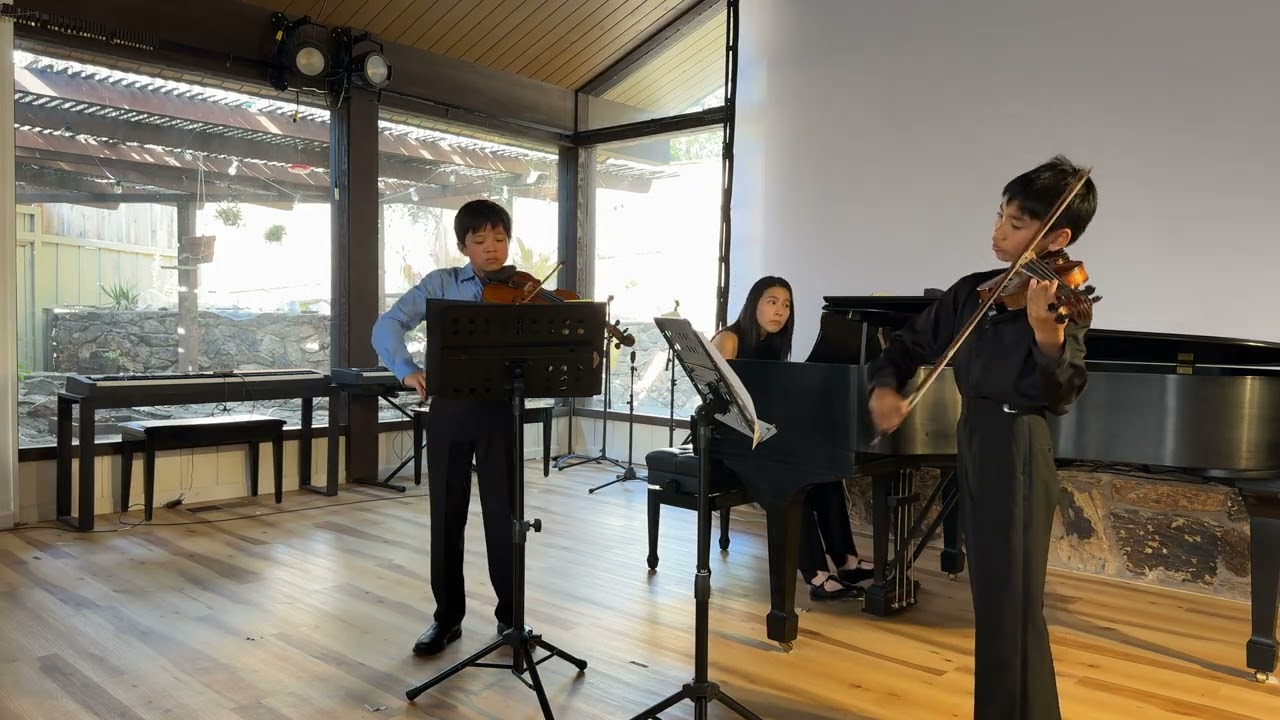 Ray Hsu and Alex Huang_Concerto for 2 violins 3rd Mvt by Vivaldi