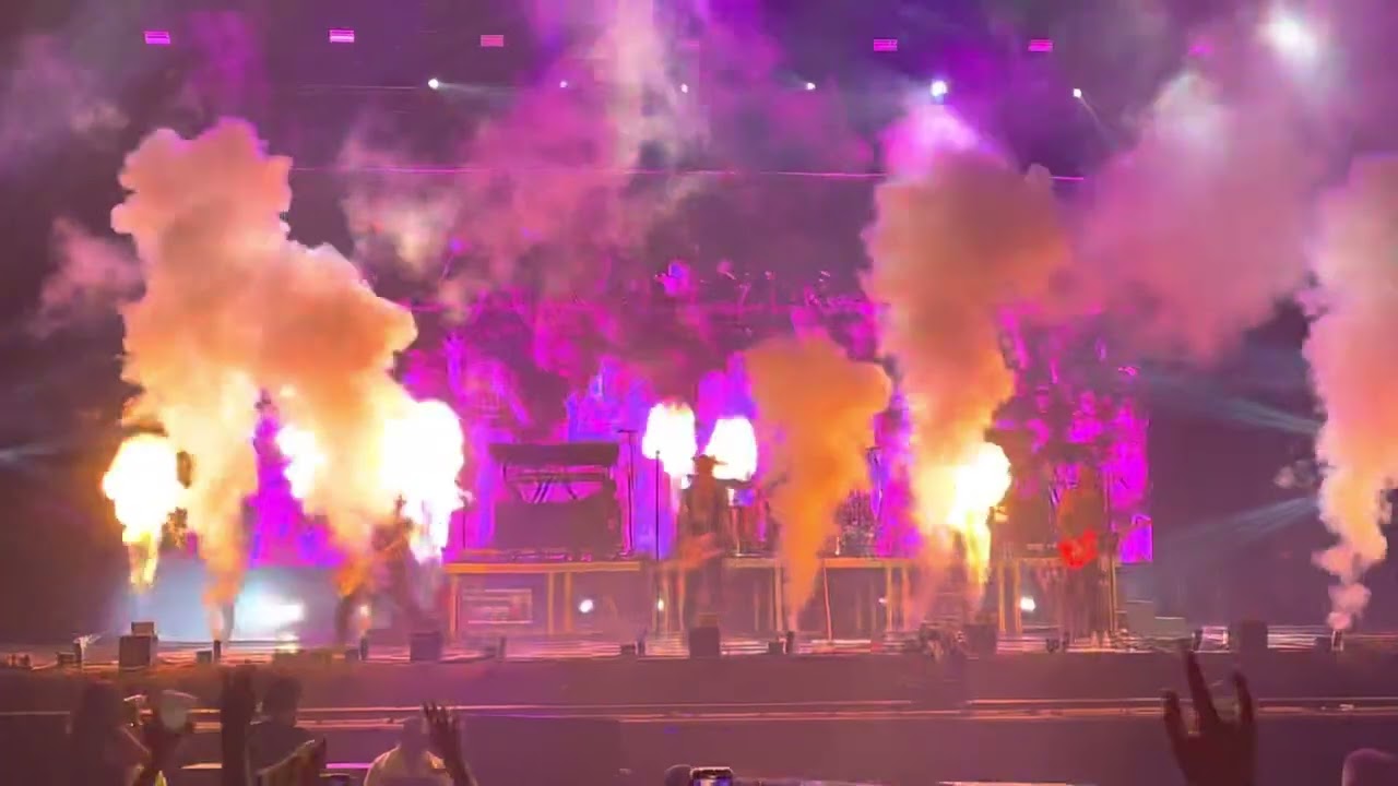 Machine Gun Kelly - Bloody Valentine Lollapalooza Brasil 2022 (Day 1 - Friday)