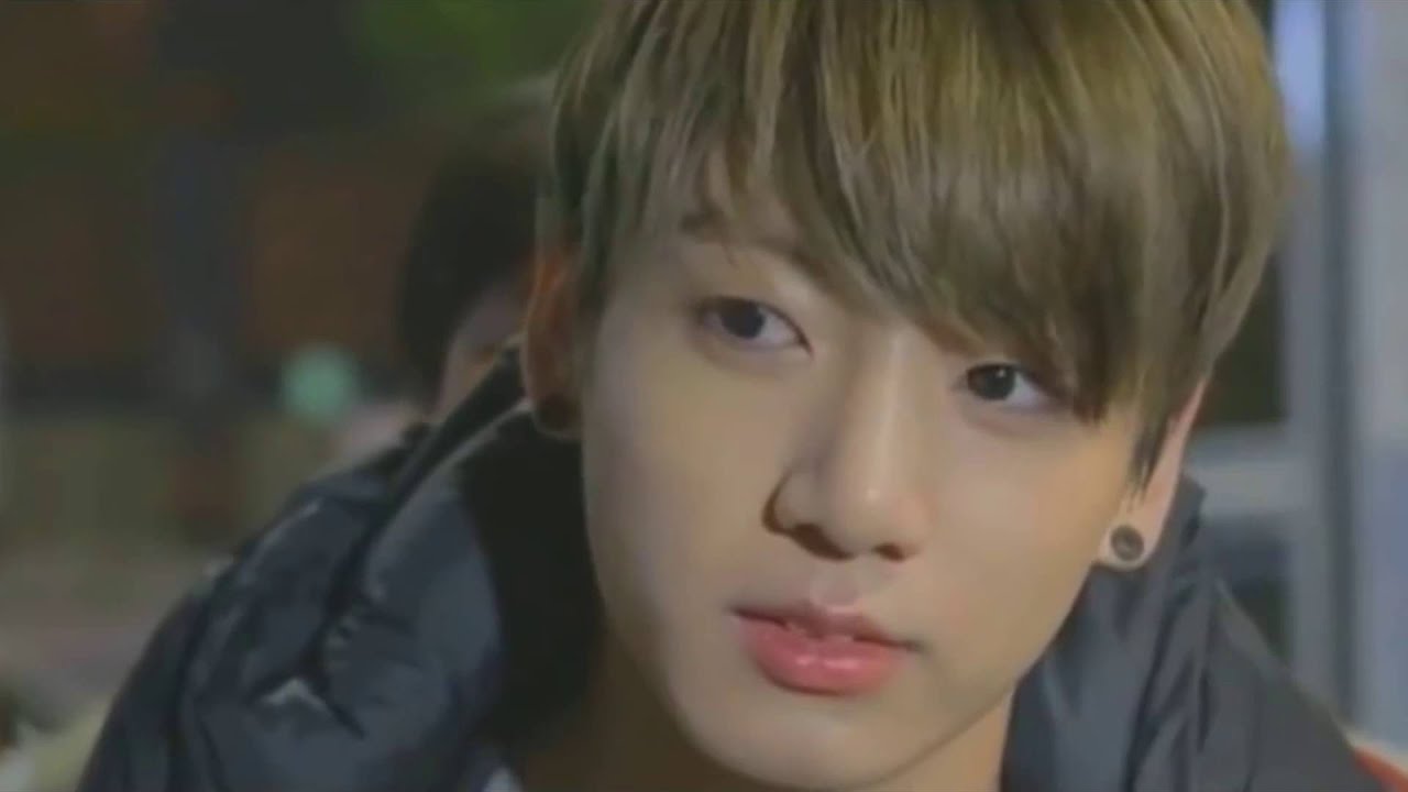 Jeon JungKook [ 바라보나봐 ]