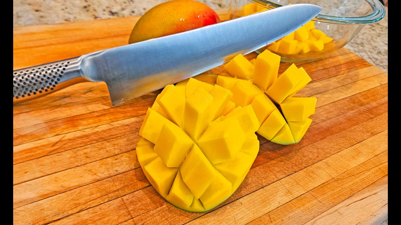 How to Buy The Perfect Mango, How to Cut and How to Ripen a Green Mango