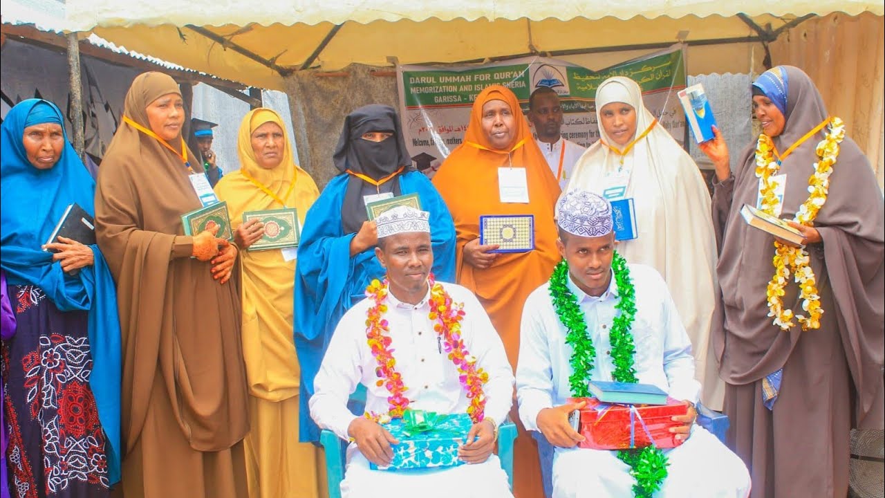 BULLA COLLEGE: XARUNTA HOOYOYINKA IYO CARUURTA  EE DARUL UMMAH OO SI NIYAD JAB  UGA HADLEEN MADAXDA.