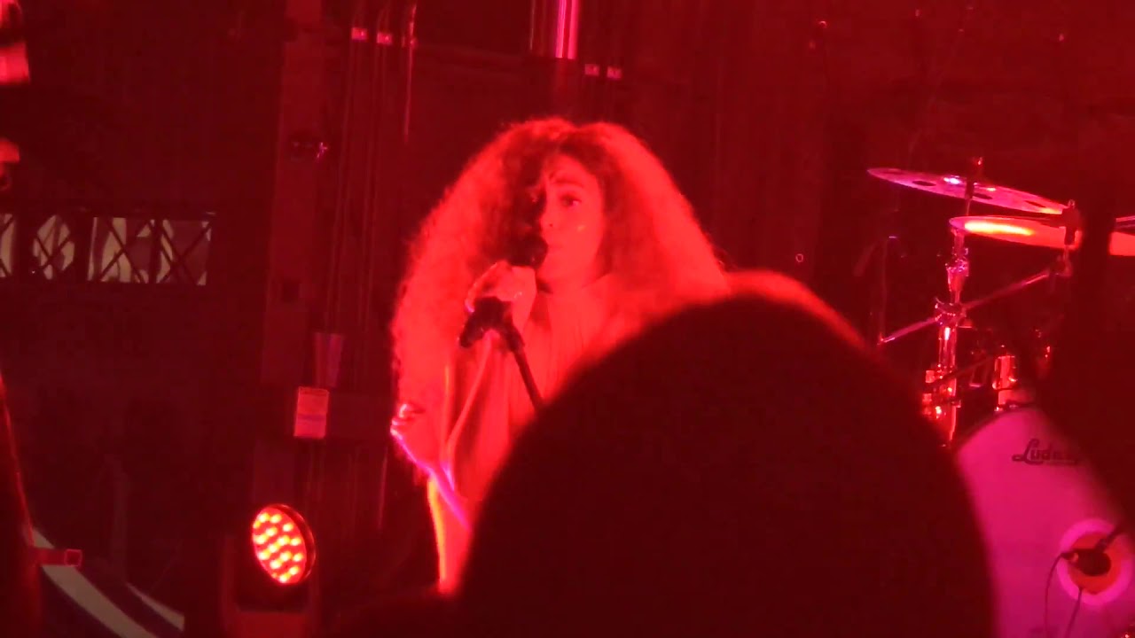Solange  “Losing You” Live At AFROPUNK ATL OCT  2017