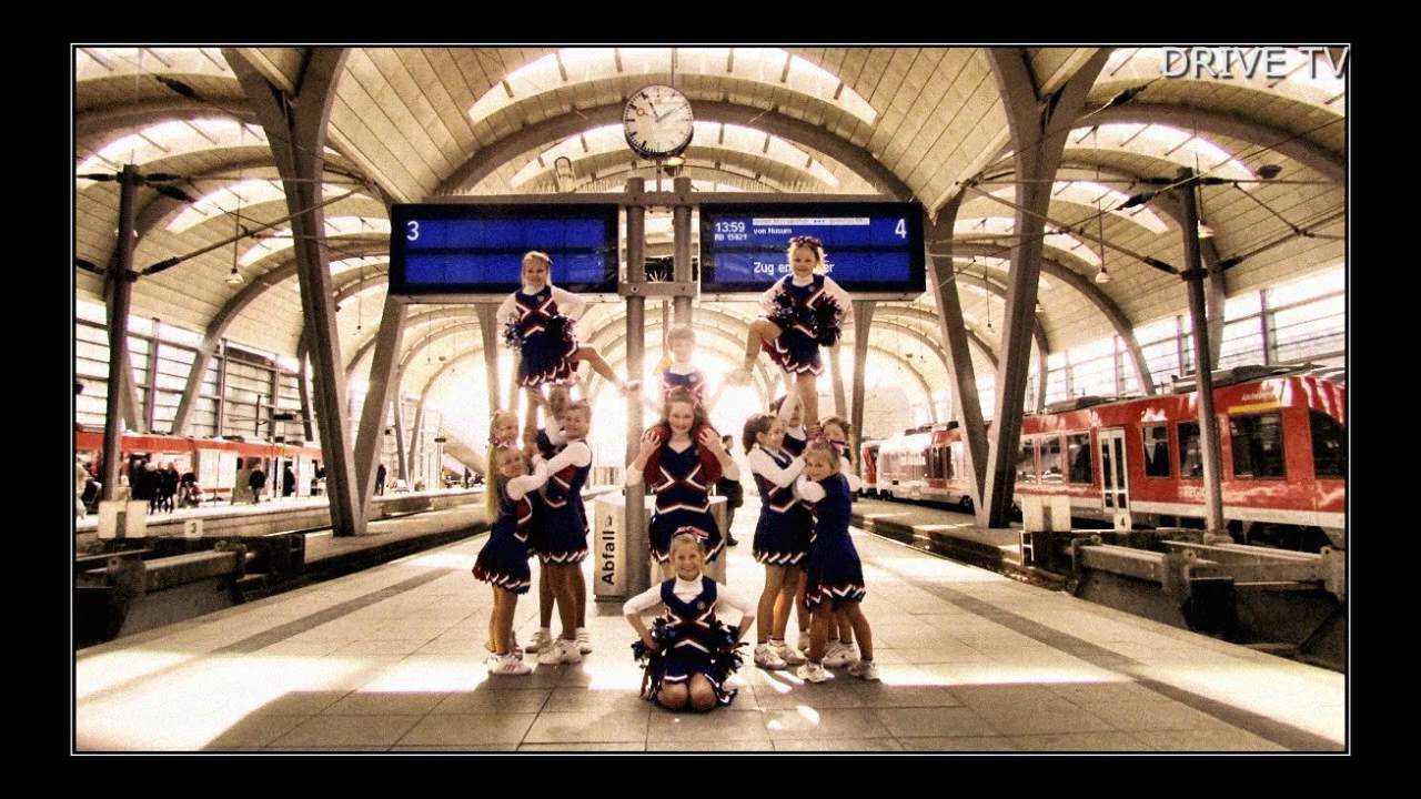 Holstein Kiel Cheerleader - Stena Line Fotoshooting - Twinkling Lights