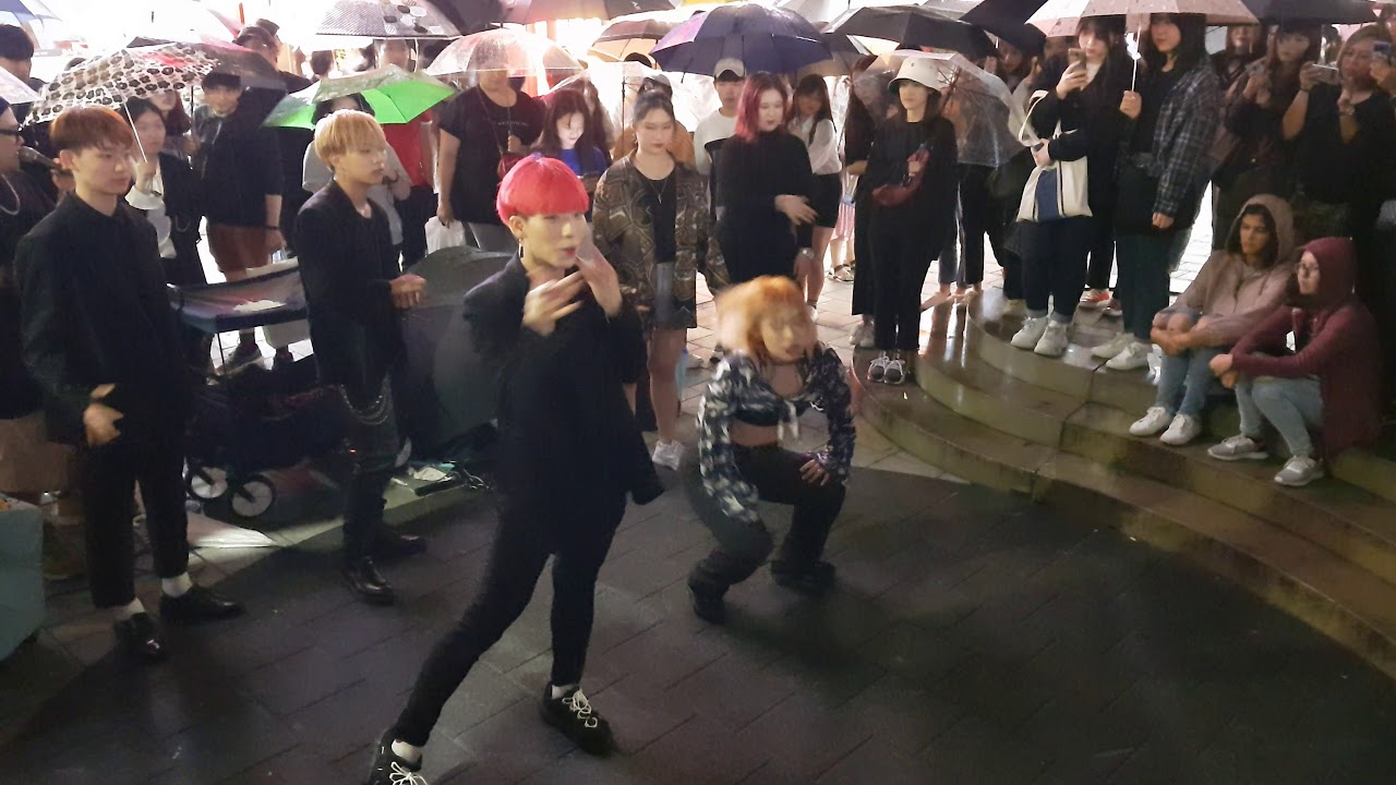 20190912 홍대 비오는데 댄스팀 에너자이주(energyju), 레드크루(red crew) 강용 합동버스킹 01 - 청하 (CHUNG HA) - Roller Coaster