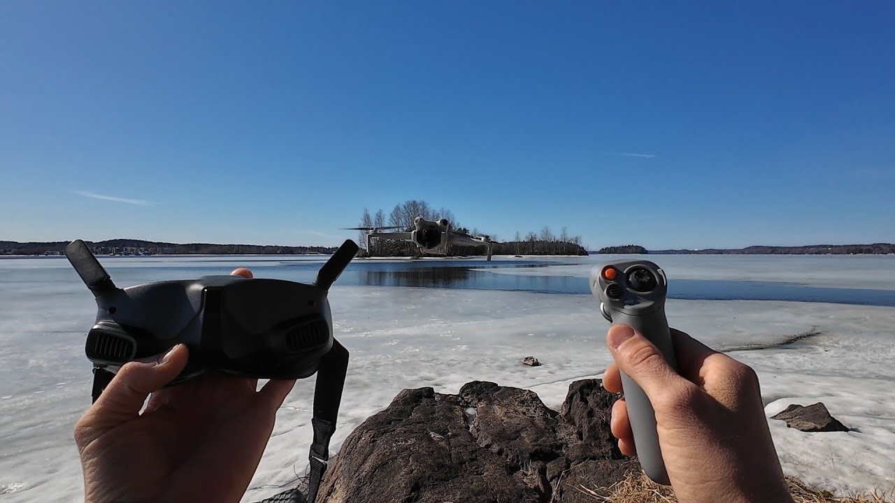 DJI Mini 4 Pro with Goggles and MC2