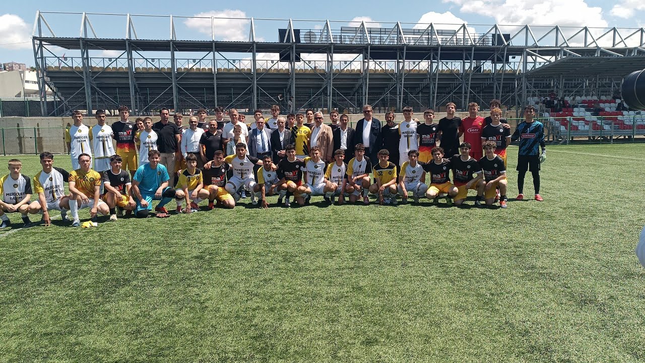 Keşanspor- Kozlukepir  Genç takımları 19 Mayıs nedeniyle karşılaştı
