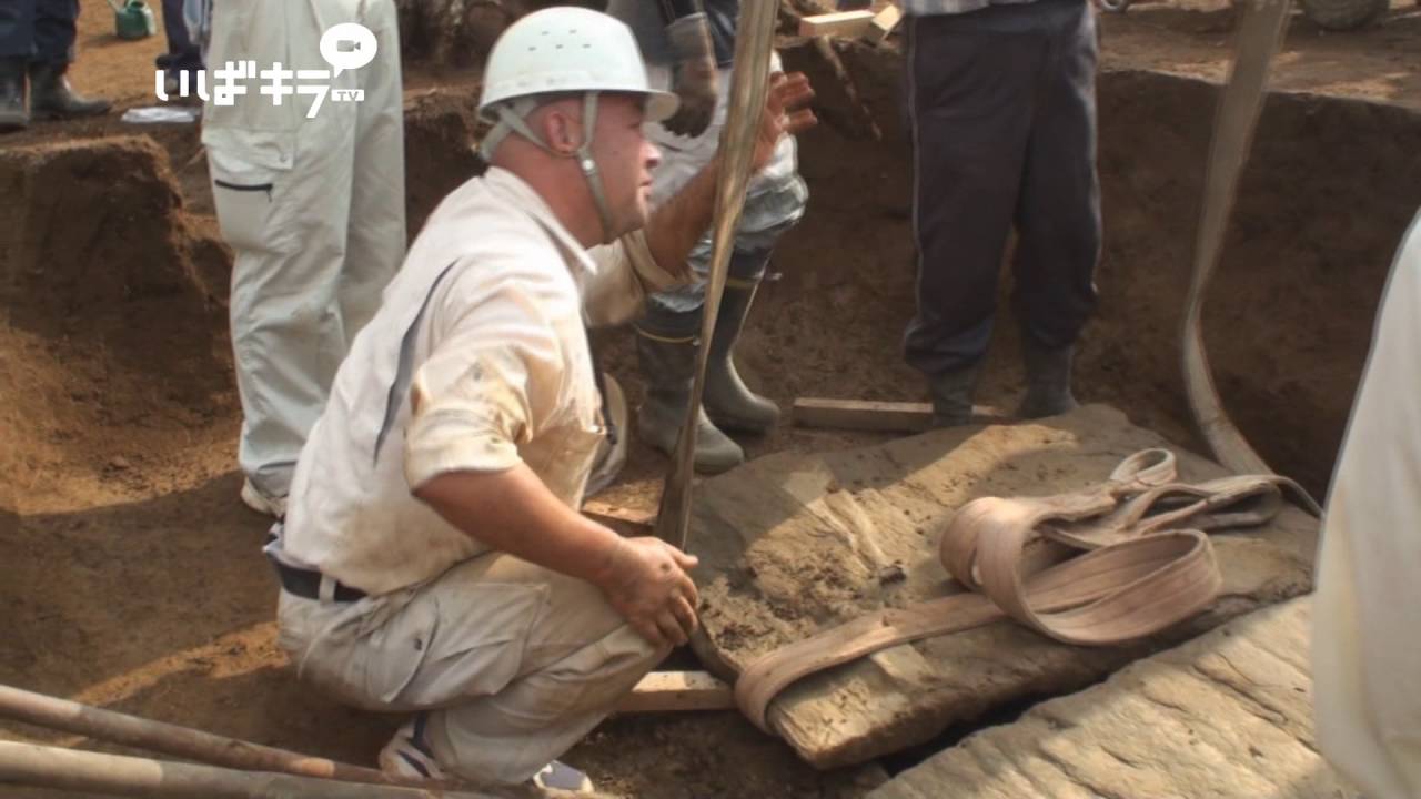 つくば高山古墳発掘作業－未盗掘の石棺を発見－