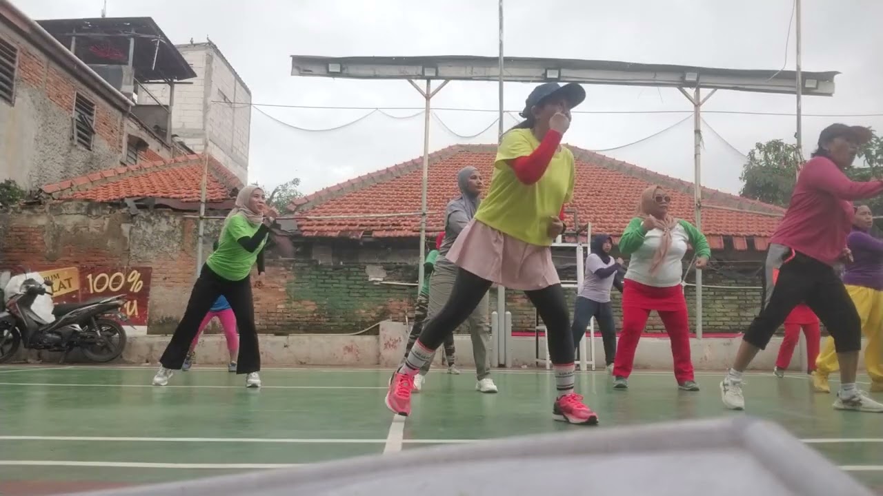 AEROBIC CERIA #@ SENAM KREASI 