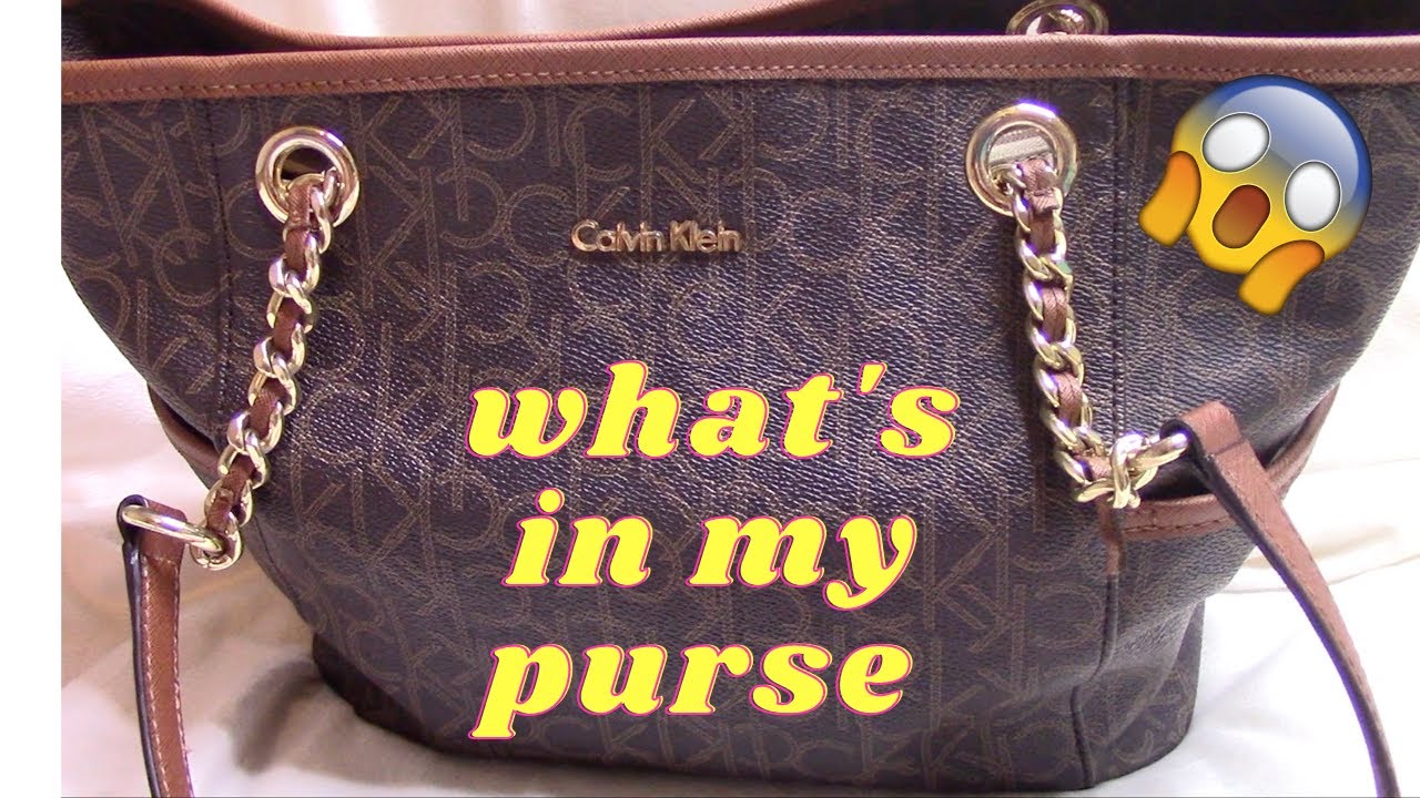 WHAT'S IN MY PURSE 2020??? WHAT'S IN MY CALVIN KLEIN MONOGRAM LOGO CHAINLINK TOTE BAG 😍