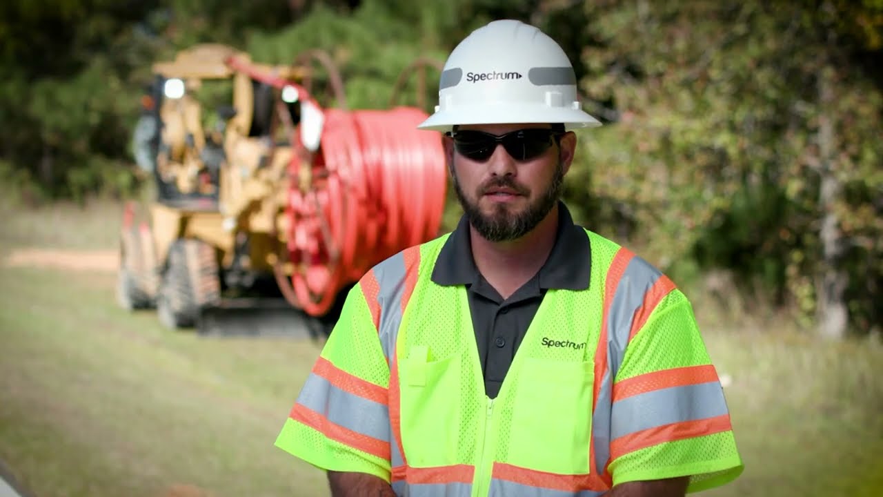 Construct Your Career Path at Spectrum on the Underground & Aerial Construction Team