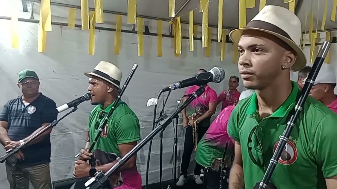 Maracatu Carneiro Manso em Glória do Goitá, domingo, carnaval 2025.