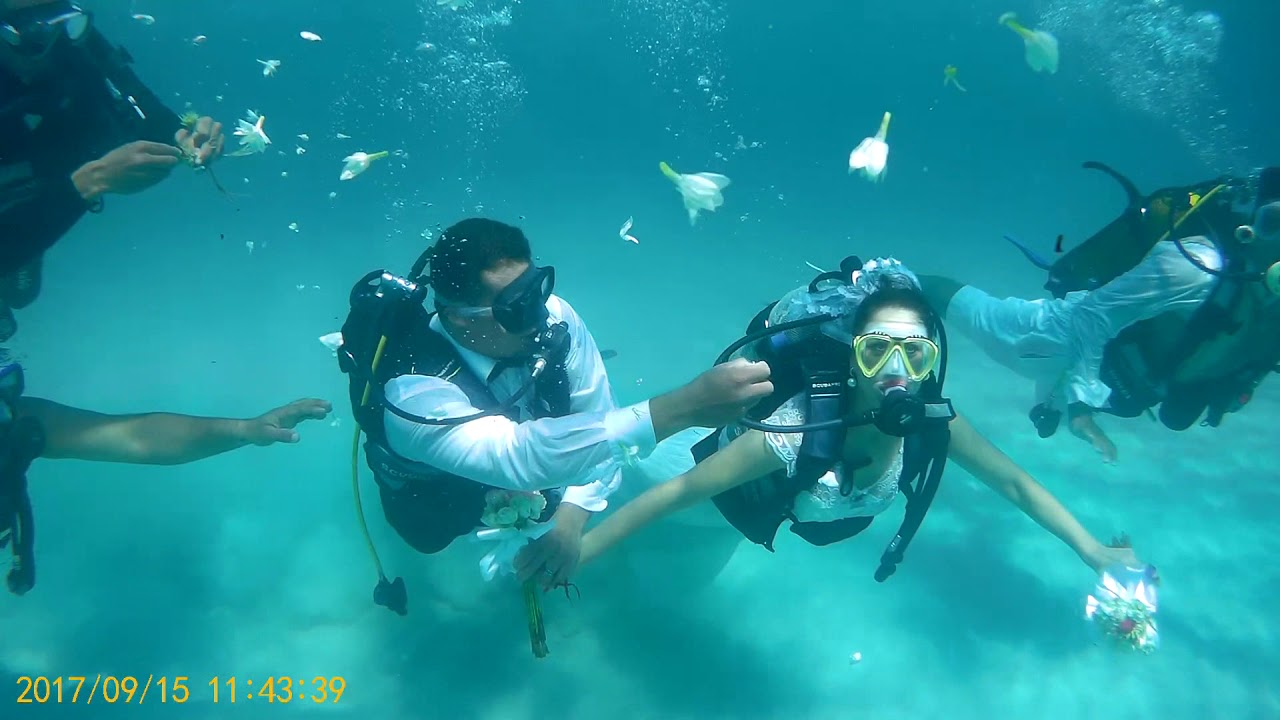 weeding under water ( Karim and Fatma ) with subway-mahdia Tunisia 15/09/2017