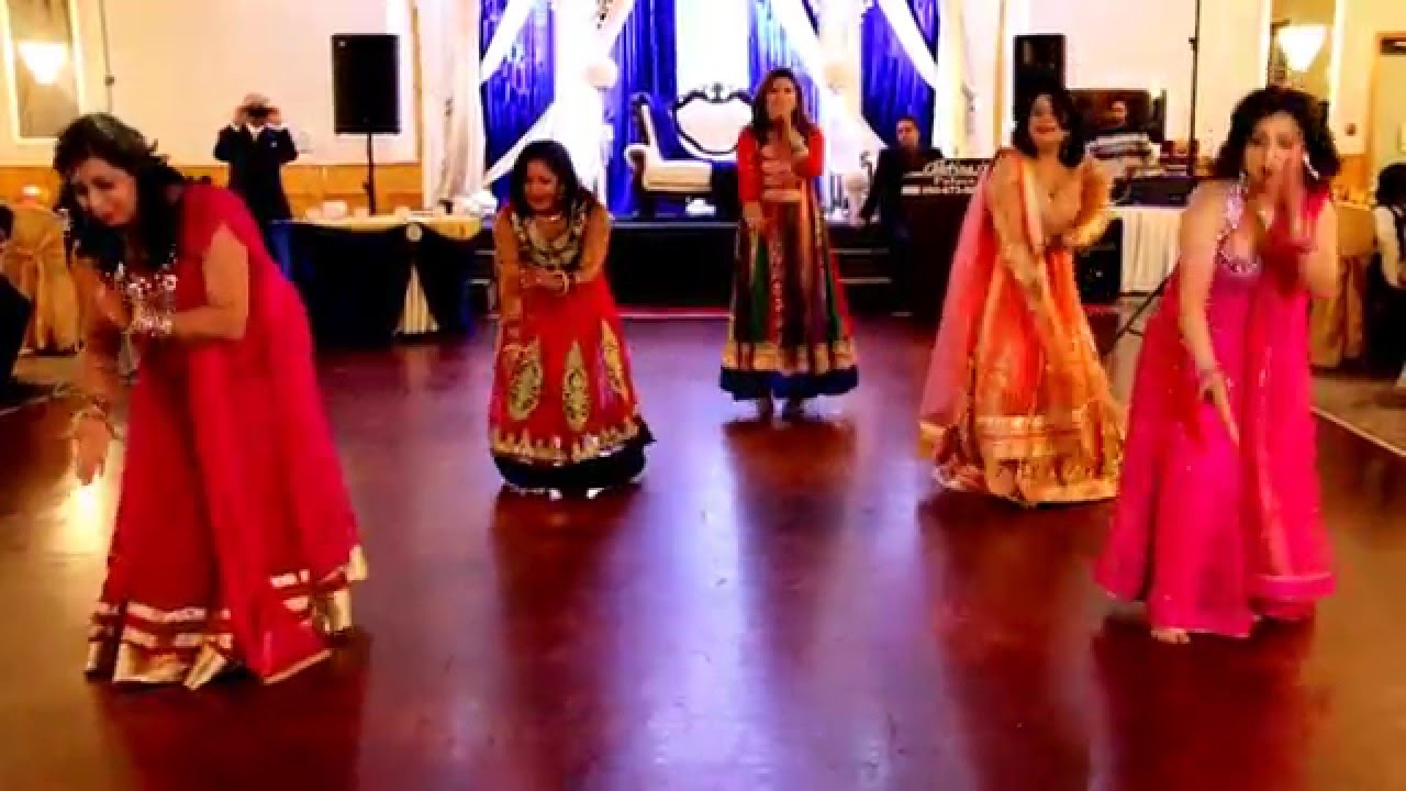 Prem Ratan, Chittiyaan Kalaiyaan, Gallan Goodiyaan & London Thumakda in Silver anniversary dance