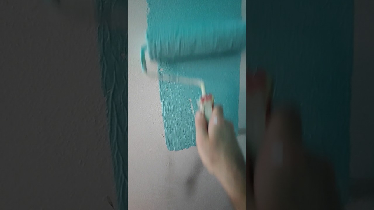 Pittura satinata completamente lavabile 😍🏡#imbianchino #bergamo #tuttofare #smalto