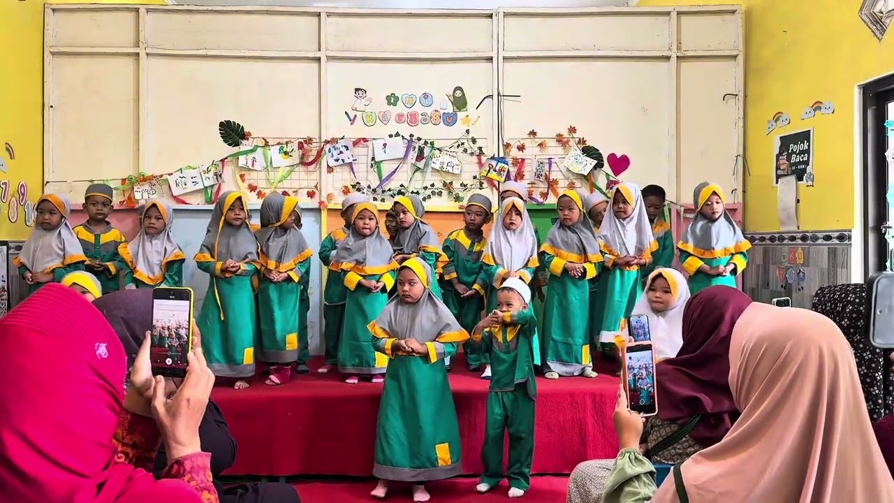 PERSEMBAHAN SPECIAL HARI IBU - KELOMPOK AR ROHIM 1