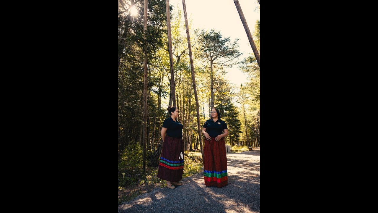 Elsipogtog - Alternative Forms of Tourism Serena Francis, Shania Dedam, Trinity Agustine THMT 2201