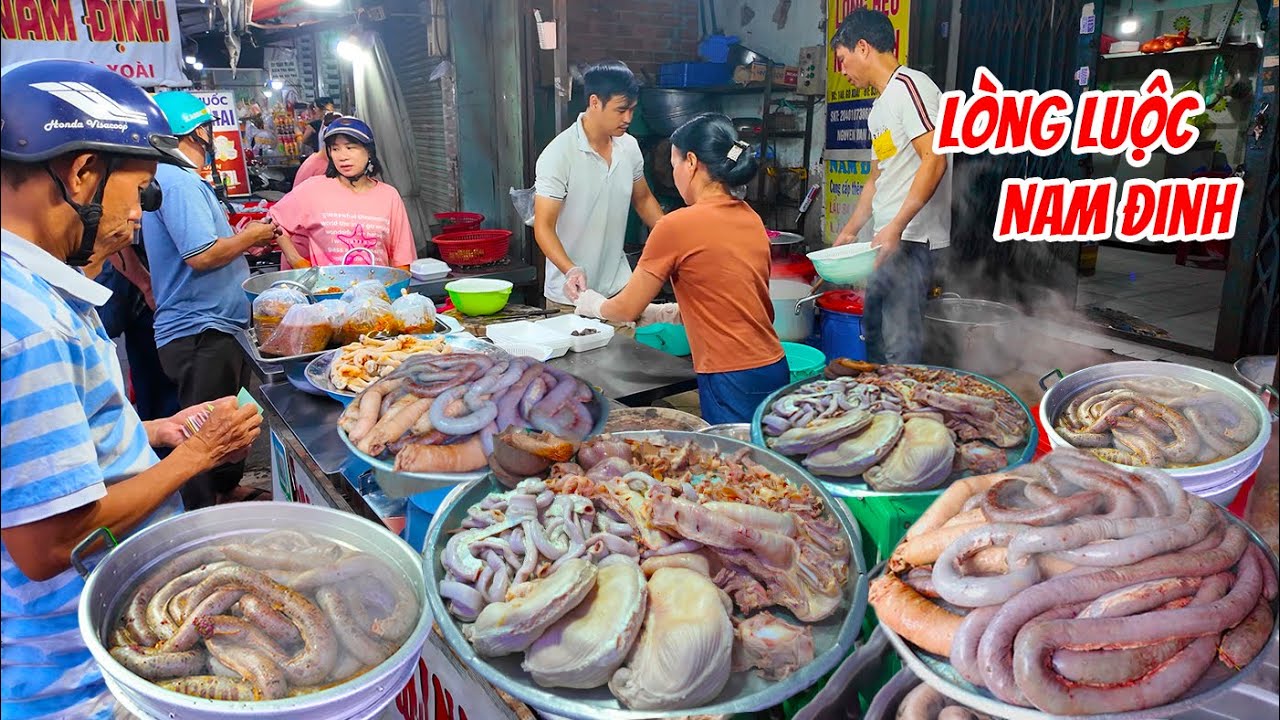 Sức Hút Của Quán Lòng Luộc Nam Định Bán Chớp Nhoáng Hết Tạ Lòng