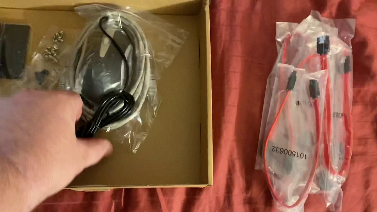 Unboxing Hikvision NVR DS-7700 Series