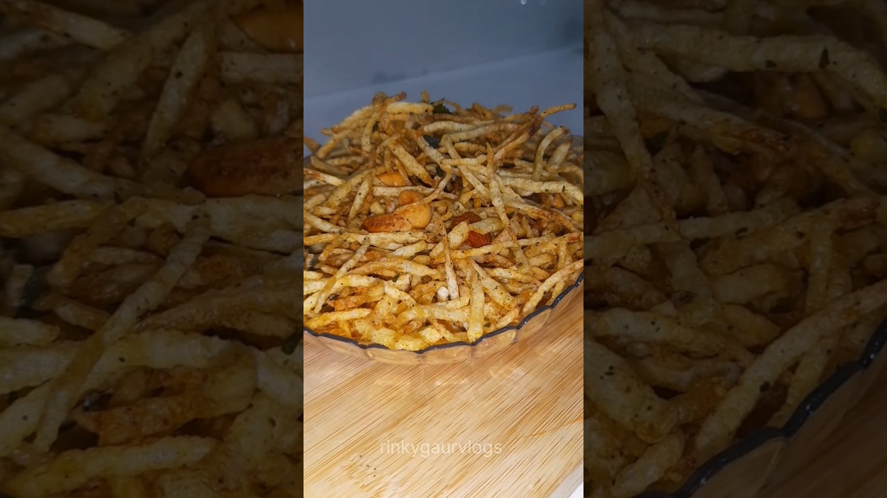Ghar Pe Banao Aloo Laccha Namkeen 😋 