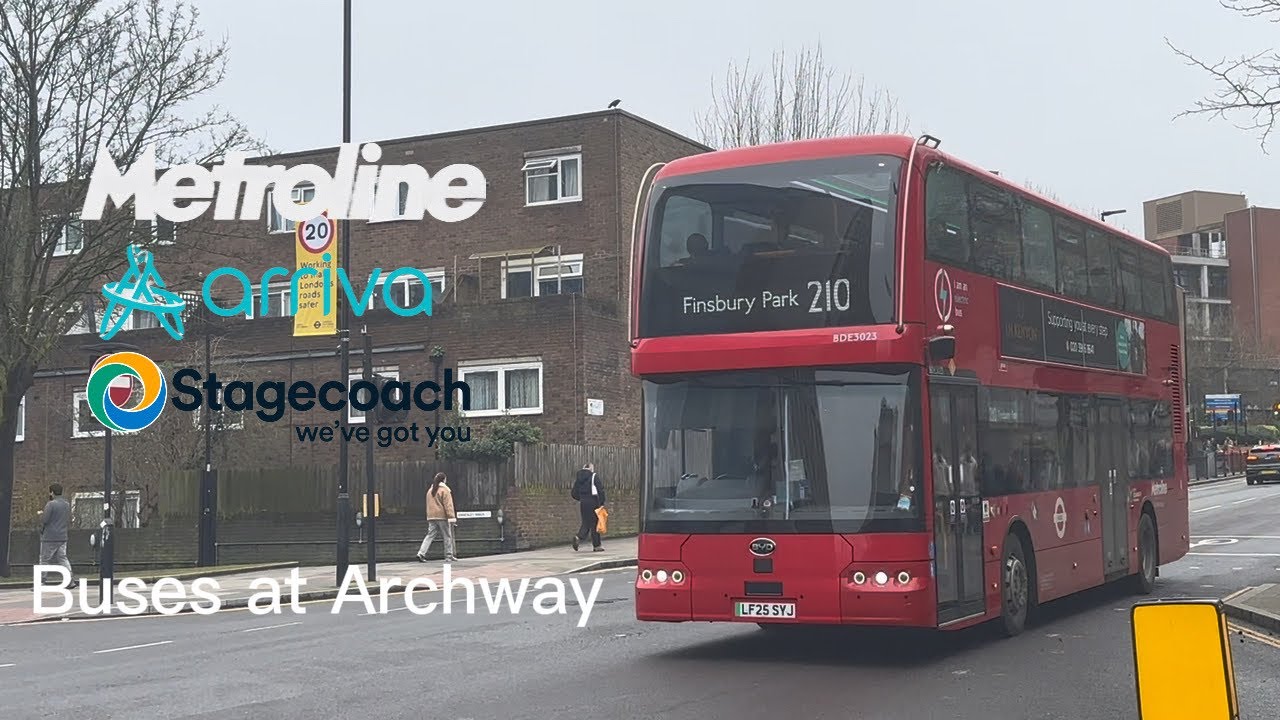 Buses at Archway