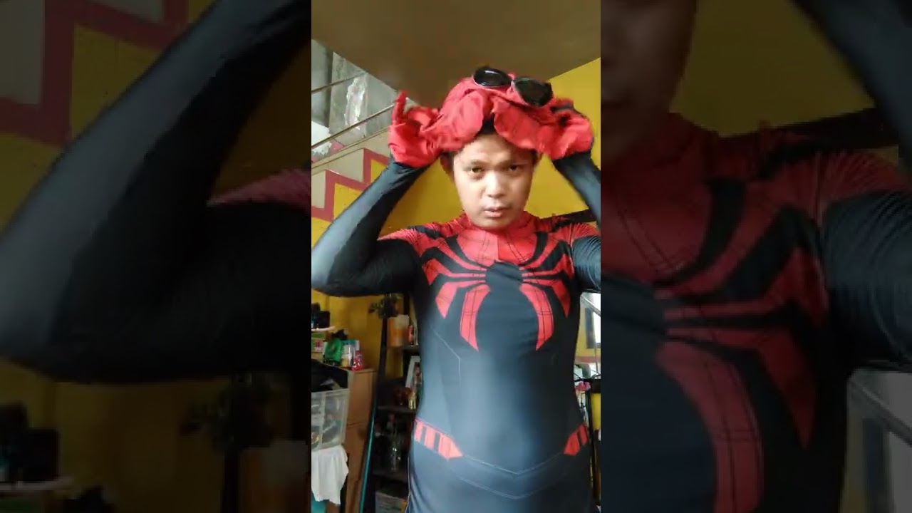 Superior Spider-Man suit compatibility with compression shirt and shorts